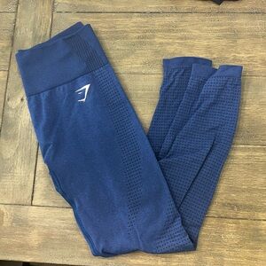 Gym shark leggings